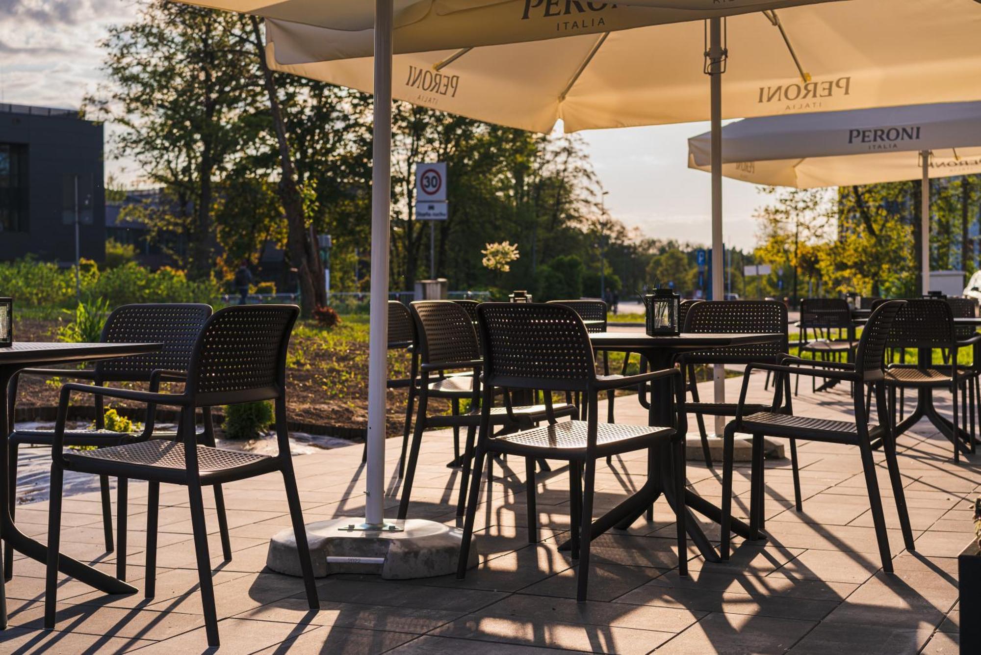 Easy One Premium Art Aparthotel Krakow Exterior photo