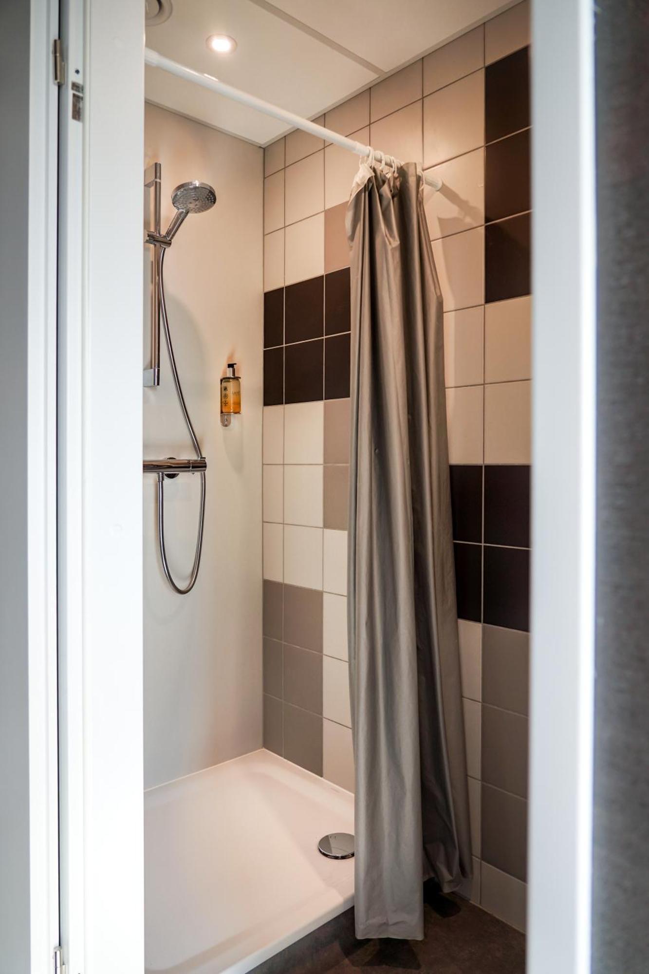 Easy One Premium Art Aparthotel Krakow Exterior photo